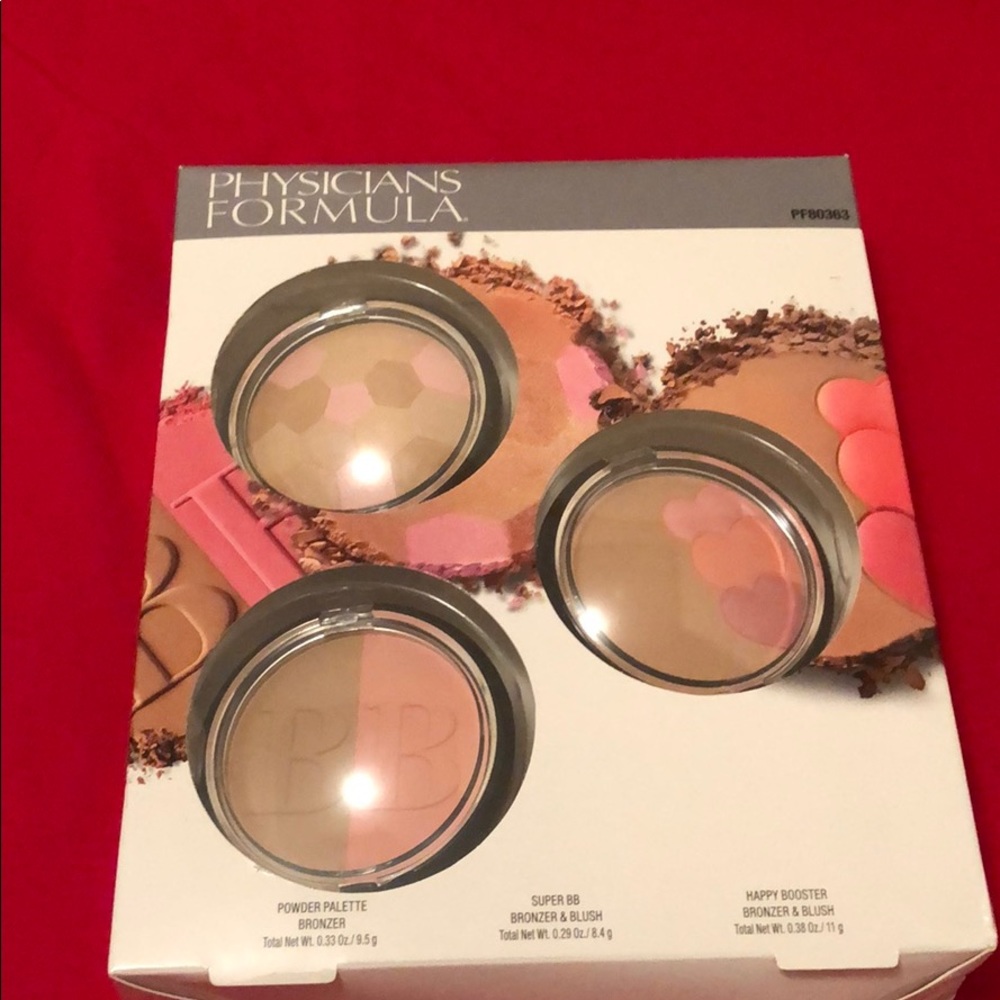 PHYSICIAN’S FORMULA MAKEUP SET  NEW IN BOX